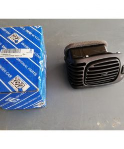 SALIDA DE AIRE IZQUIERDA DE PANEL DE PUERTA A PUERTA