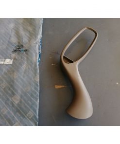 EMBELLECEDOR MANIJA INTERIOR DE PUERTA TRASERA IZQUIERDA