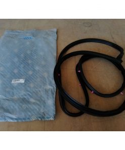 BURLETE SECUNDARIO DE PUERTA TRASERA IZQUIERDA