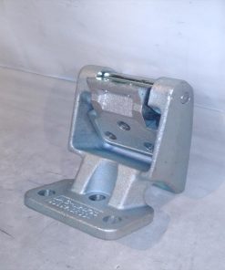 BISAGRA SUPERIOR DERECHA DE PORTON TRASERO