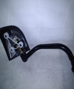 SOPORTE DE ESPEJO EXTERIOR IZQUIERDO