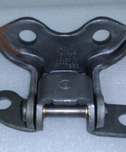 BISAGRA SUPERIOR DE PUERTA TRASERA DERECHA