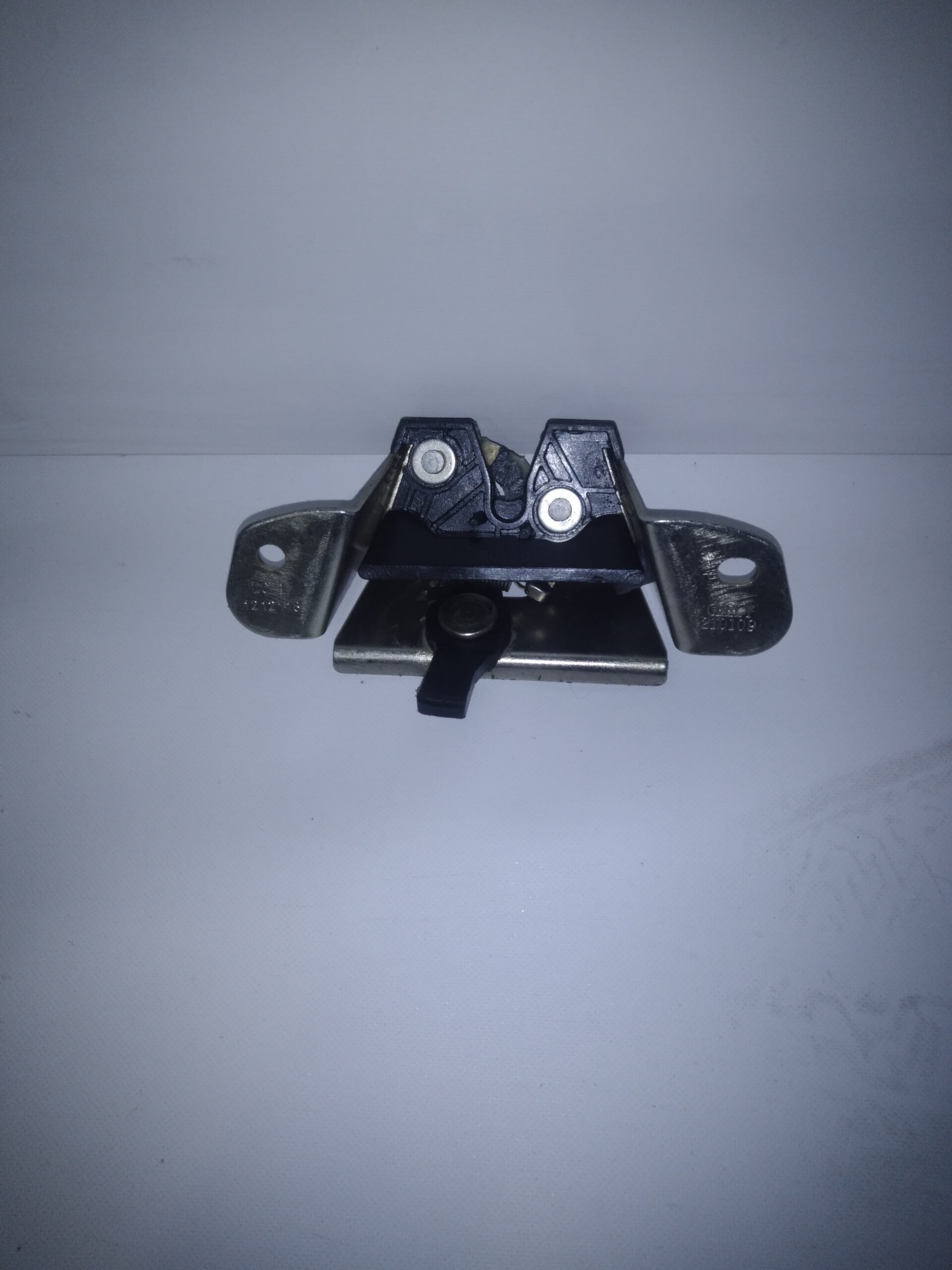 CERRADURA DE TAPA DE VALIJA