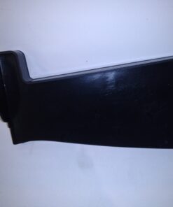 DEFLECTOR DE AIRE INFERIOR DERECHO