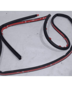 BURLETE DE LATERAL IZQUIERDO DE CARROCERIA