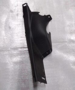 MOLDURA DE PARANTE IZQ. ¨C¨