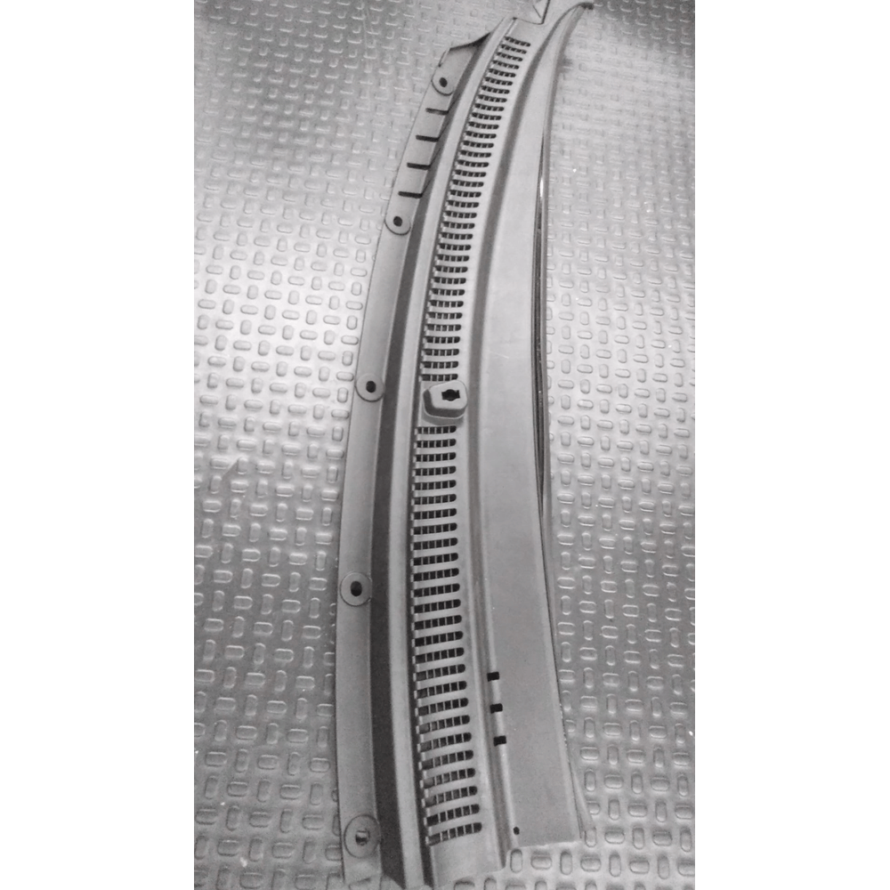 REJILLA DE VENTILACION DERECHA DE TORPEDO