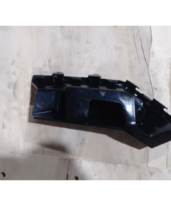 SOPORTE IZQUIERDO DE PARAGOLPE TRASERO