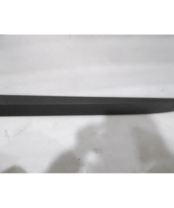 MOLDURA DE PUERTA DELANTERA IZQUIERDA