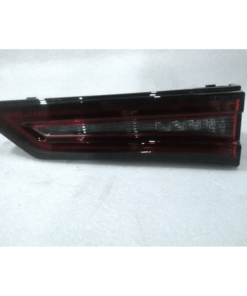 FAROL DERECHO DE PORTON TRASERO