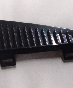 TAPA IZQUIERDA DE PARAGOLPE TRASERO